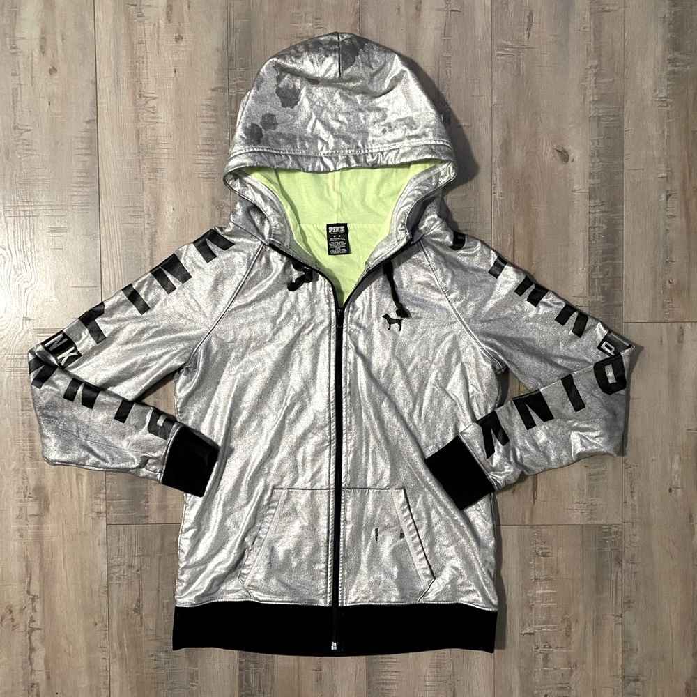 VICTORIA’S SECRET PINK Beautiful metallic hooded jacket. 💕
